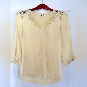 Kut from the Kloth yellow blouse